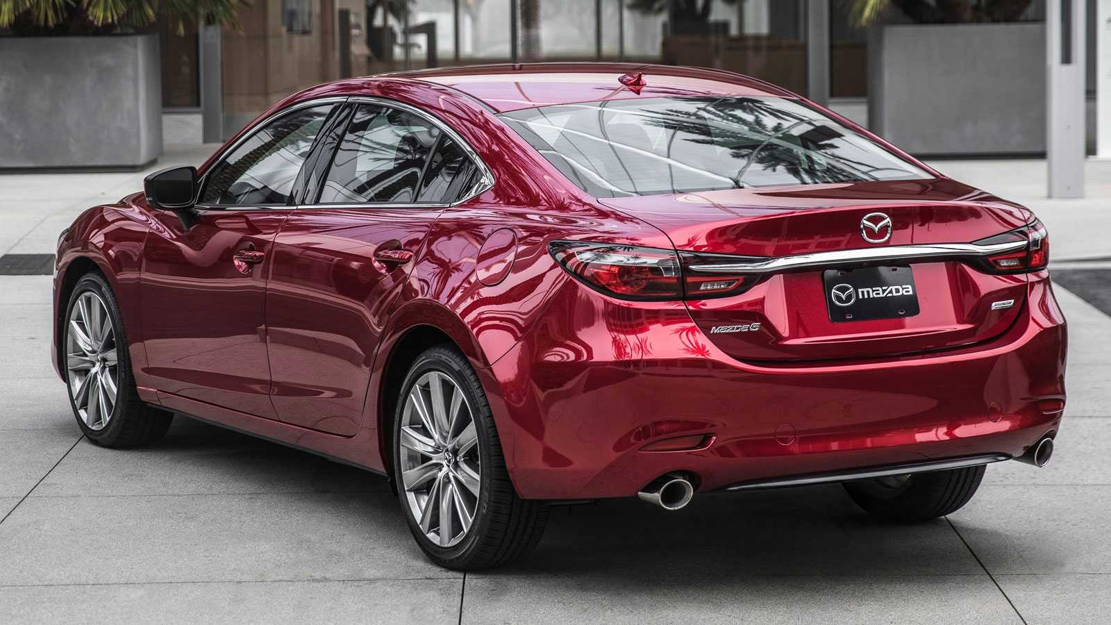 Новая Mazda 6 2019 остается одной из самых крутых авто в современном автопроме и не потому что интерьер стал богаче а потому что машина имеет одно из лучших шасси