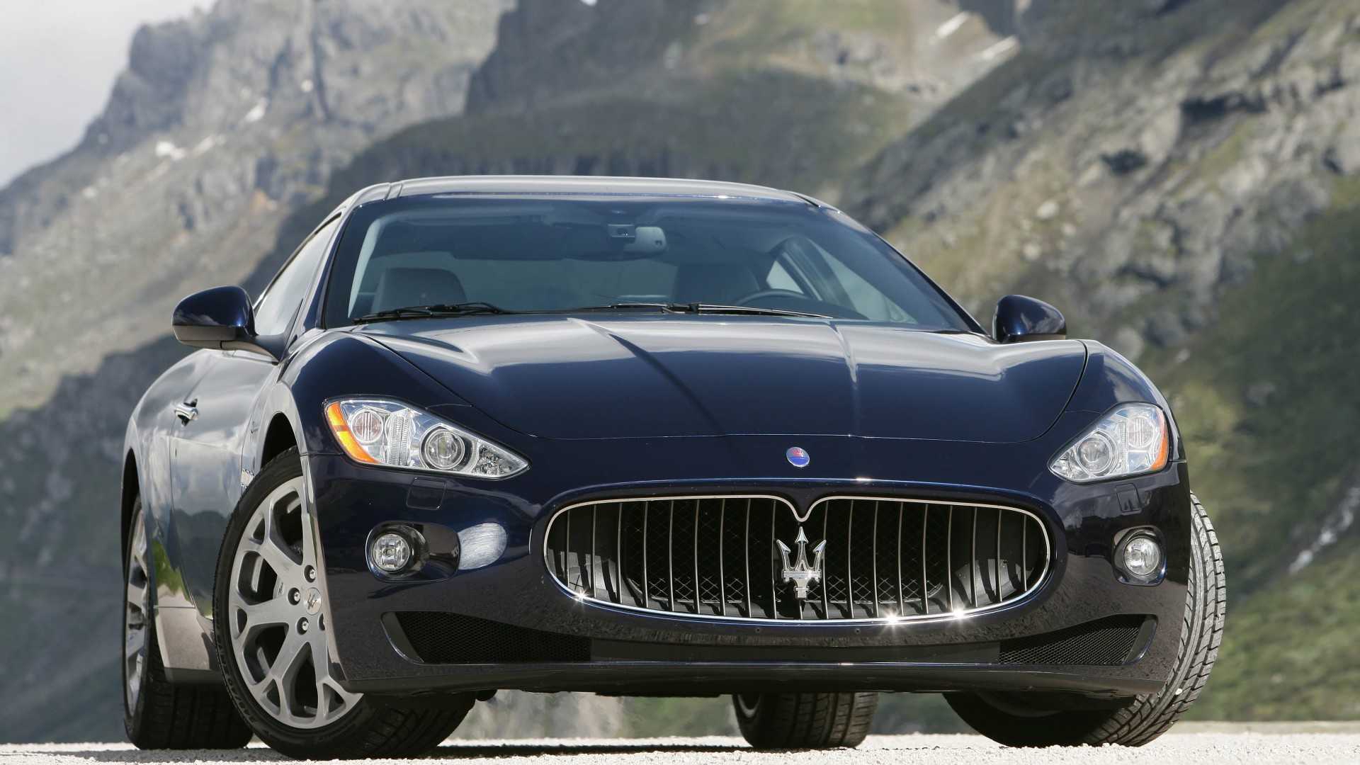 Начало выпуска Maserati GranTurismo дизайн экстерьера интерьера технические характеристики модель GranTurismo S трансмиссия и подвеска рестайлинг модели стоимость