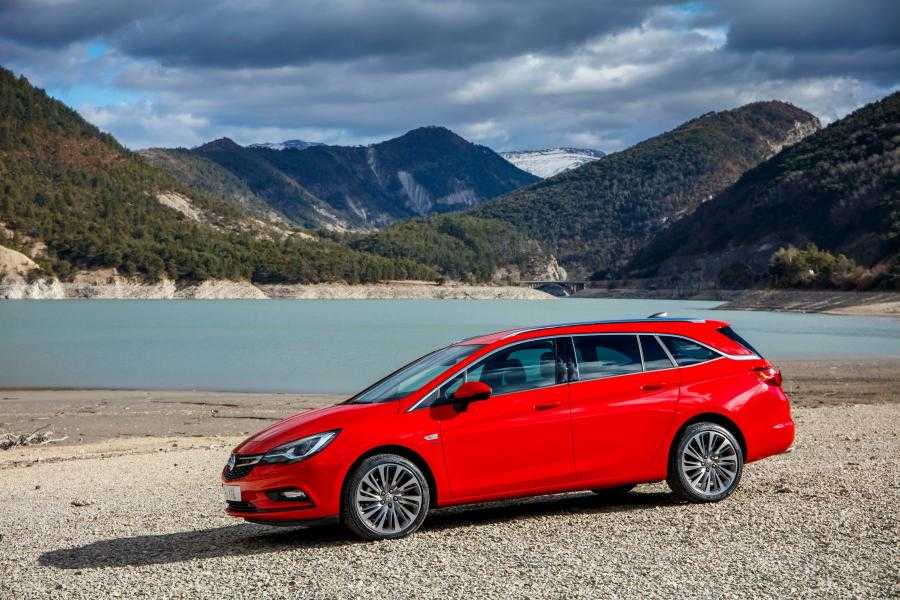 Внешний вид Opel Astra 2016 интерьер технические характеристики двигатель оптика фото видео