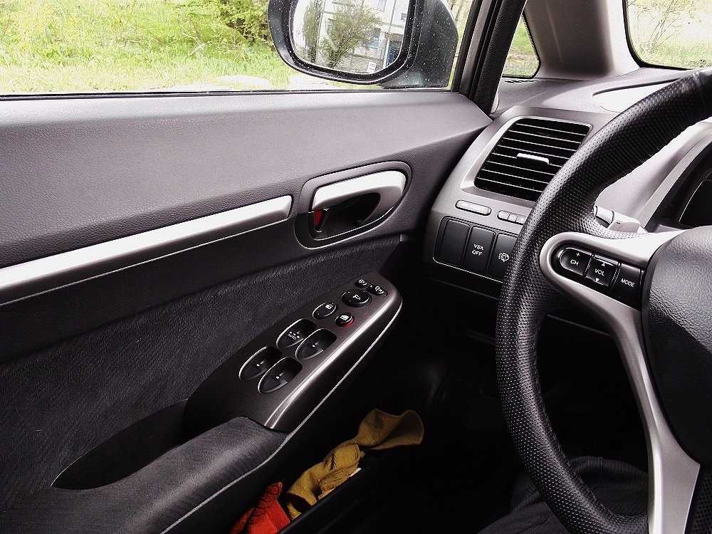 Хонда цивик 4д. обзор седана 8 поколения