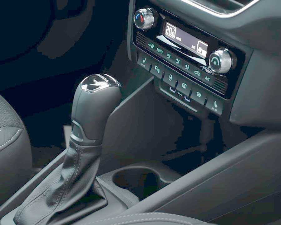 Изменения в BMW X6 2020 года технические и эксплуатационные характеристики ходовая часть комплектации и цены спортивные модификации преимущества и недостатки