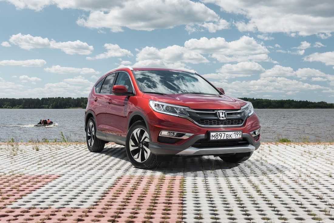 Honda тест драйв. Honda CRV 2019. Honda CRV 2015. Honda CR-V тест драйв. Хонда СРВ 2019 года.