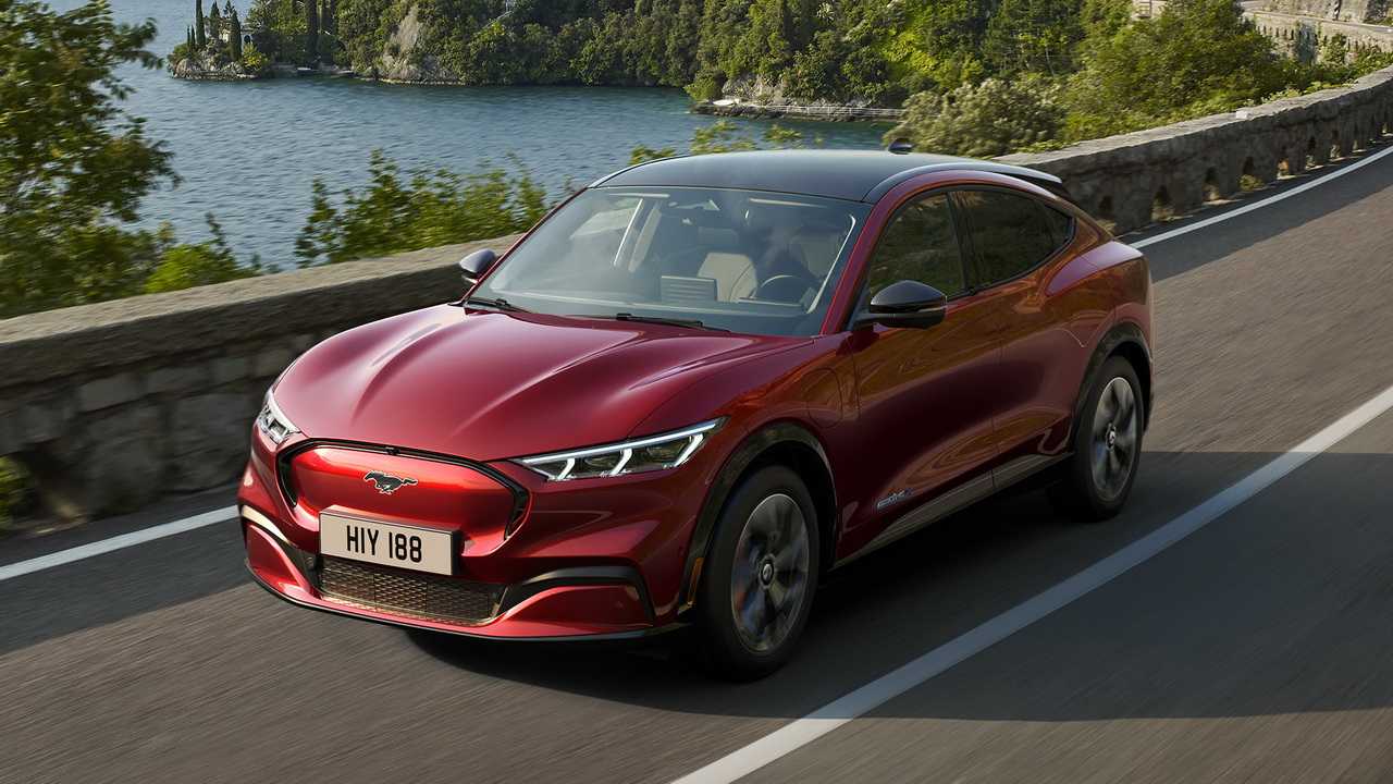 Ford mustang mach-e 2020/2021, обзор, характеристики, комплектации, старт продаж, цены - autotopik.ru