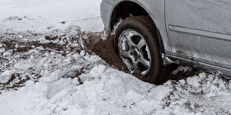 Вытащить застрявший автомобиль