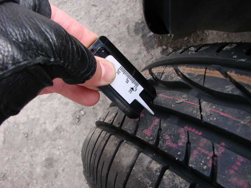 Перед тем как обуть авто в зимнюю резину желательно проверить размеры протектора