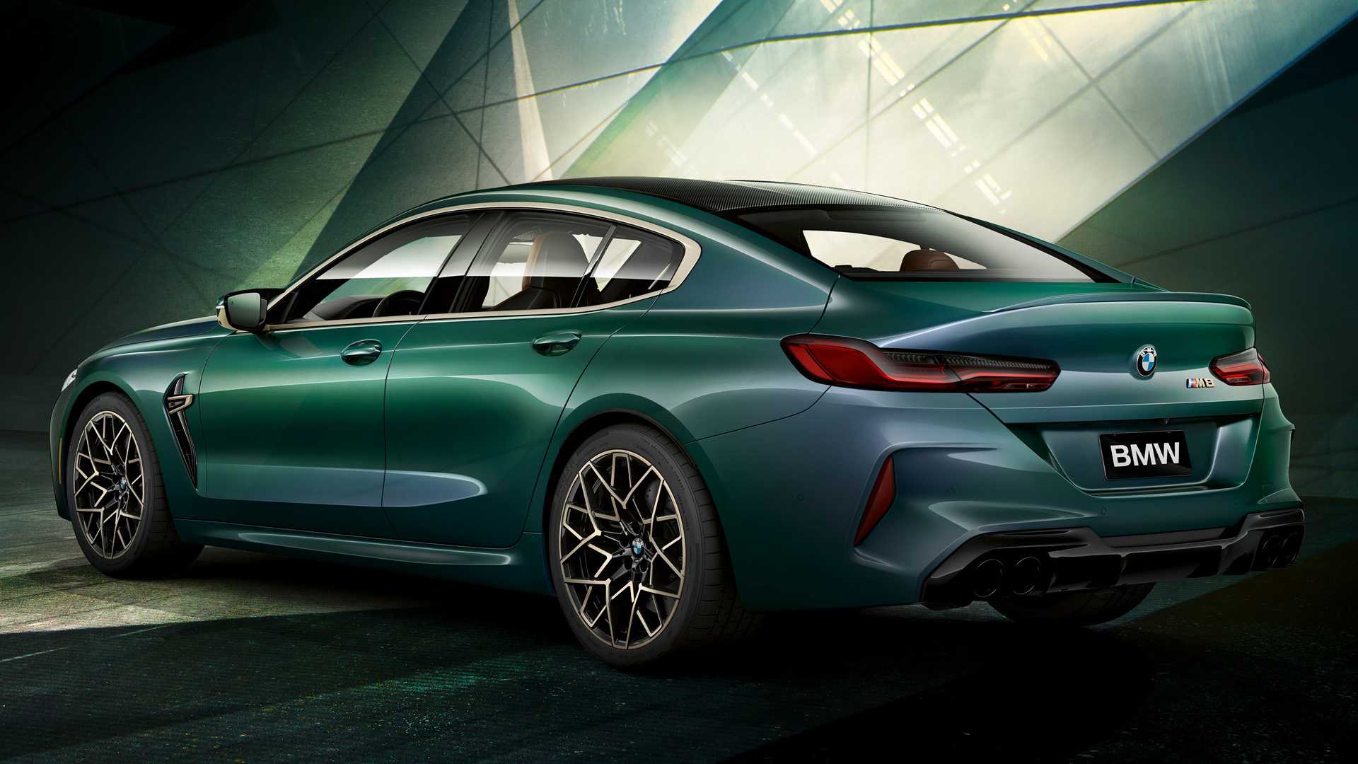 Немецкий BMW представил видео своего купе восьмой серии M8 Gran Coupe 2020 года