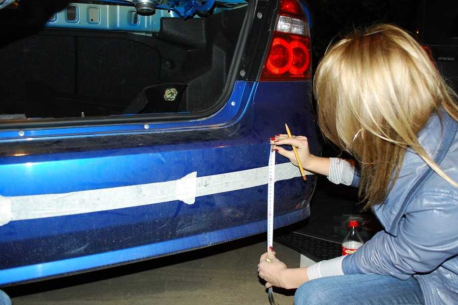 Как самостоятельно установить парктроник инструменты снимаем задний бампер сверление