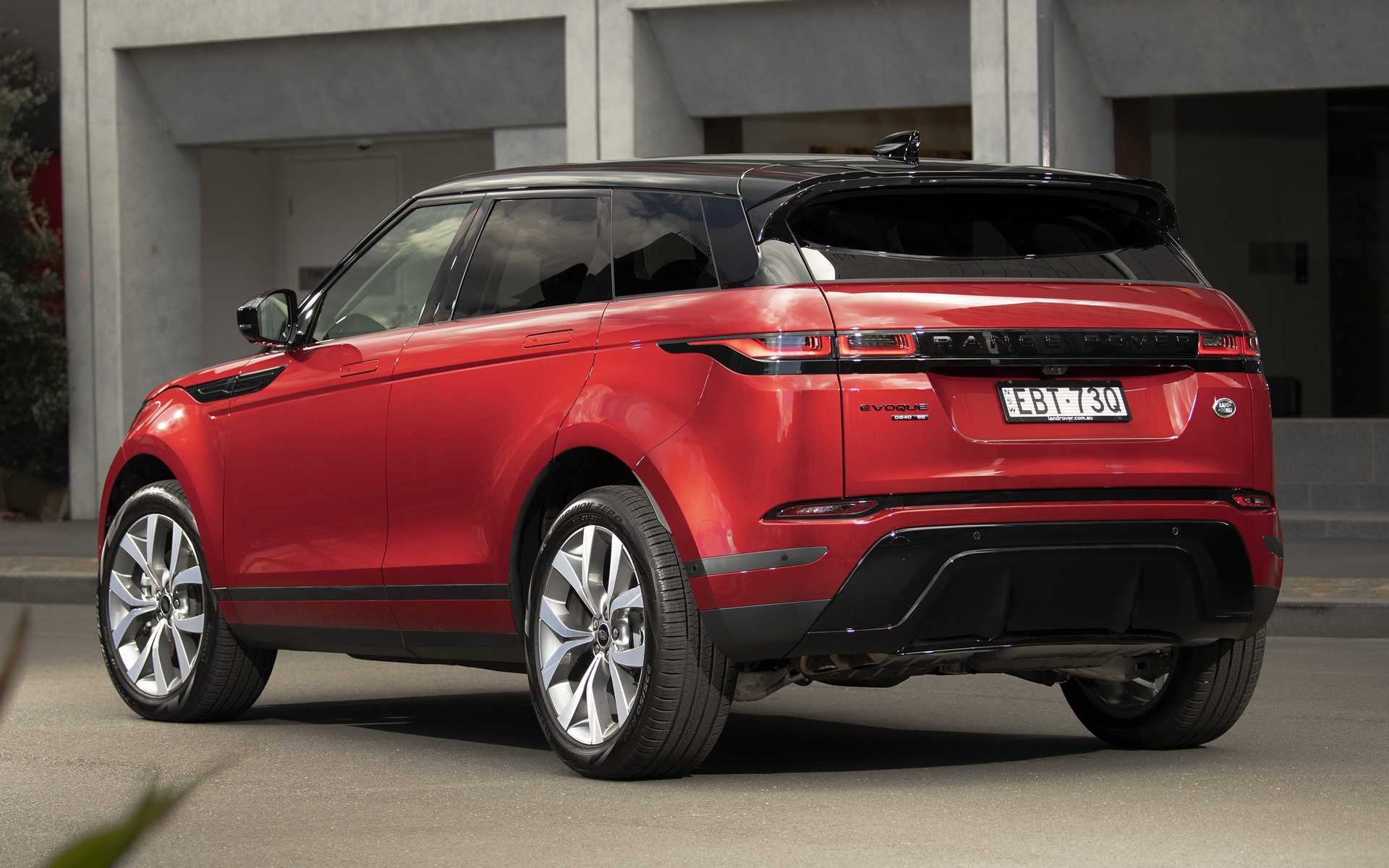 Range Rover Evoque 2019 обзор комплектации технические характеристики фото видео