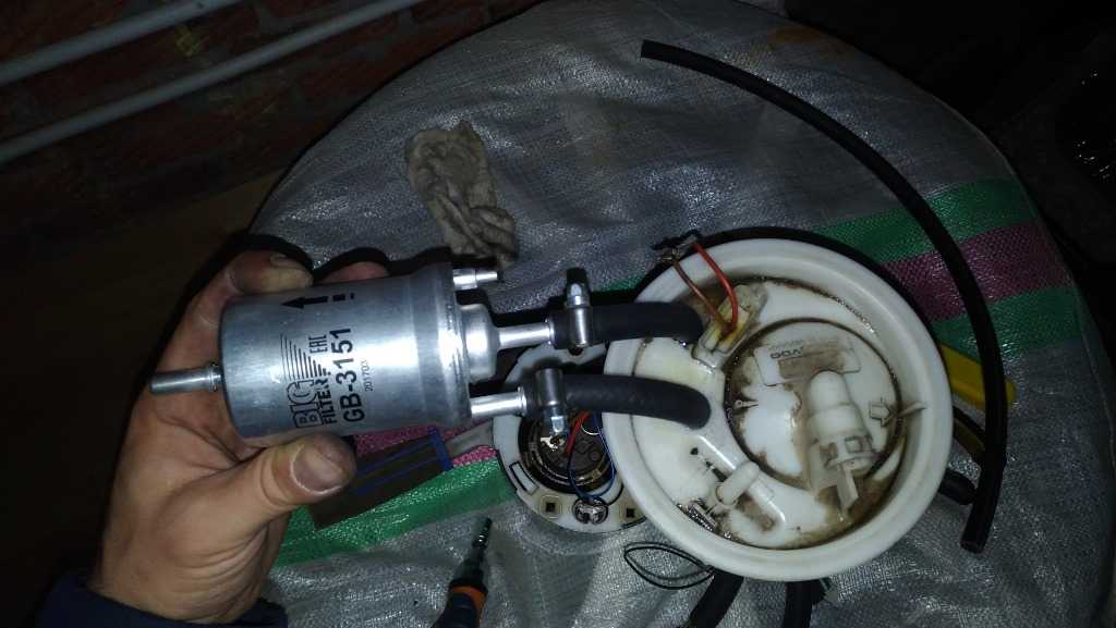 Ремонт и замена бензонасоса ваз 2106 и 2107 с карбюратором и инжектором: не качает топливный насос, как проверить неисправности +видео