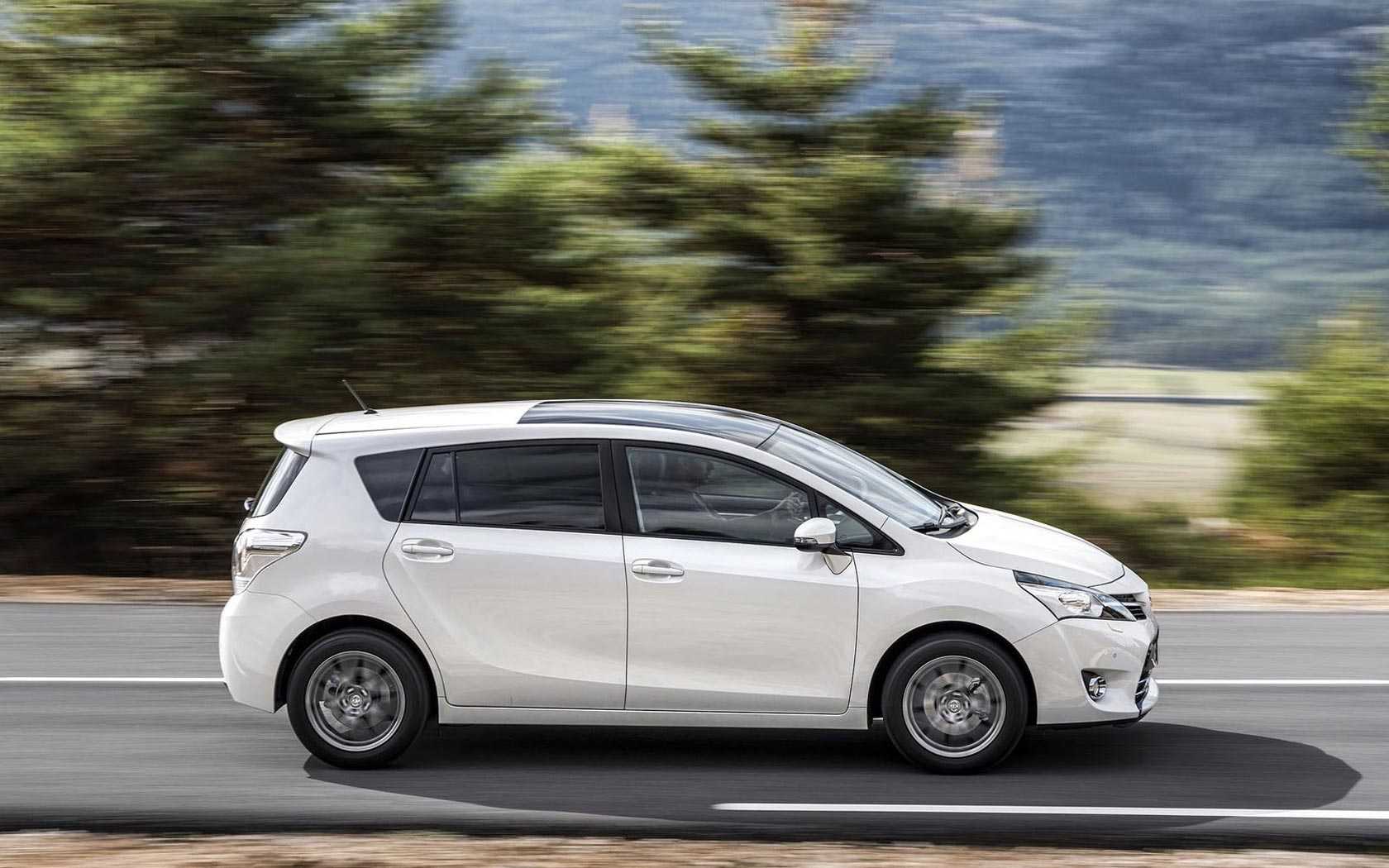 Toyota proace verso 2017: минивэн для бизнеса и путешествий