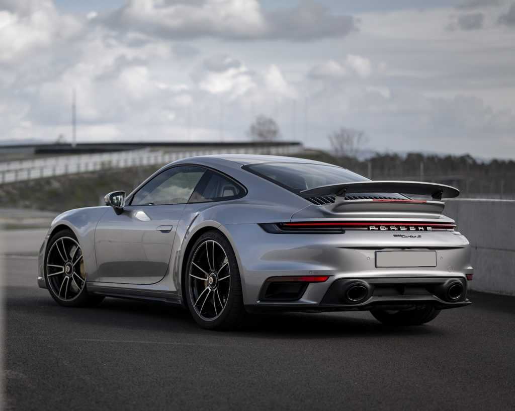 Porsche представляет новое поколение 911 turbo s