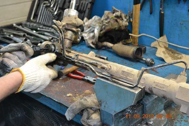 Обслуживание и ремонт Форд Фокус ходовой двигателя трансмиссии систем охлождения тормозной замена рабочих жидкостей