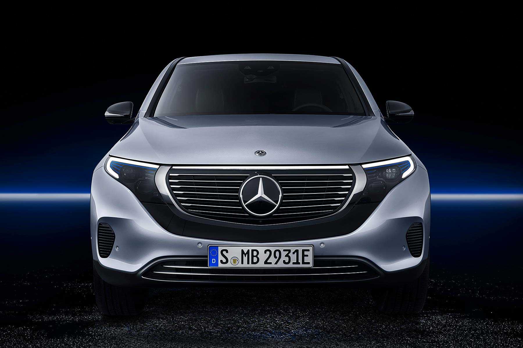 Mercedes-benz представил электрический внедорожник eqc 4x4²