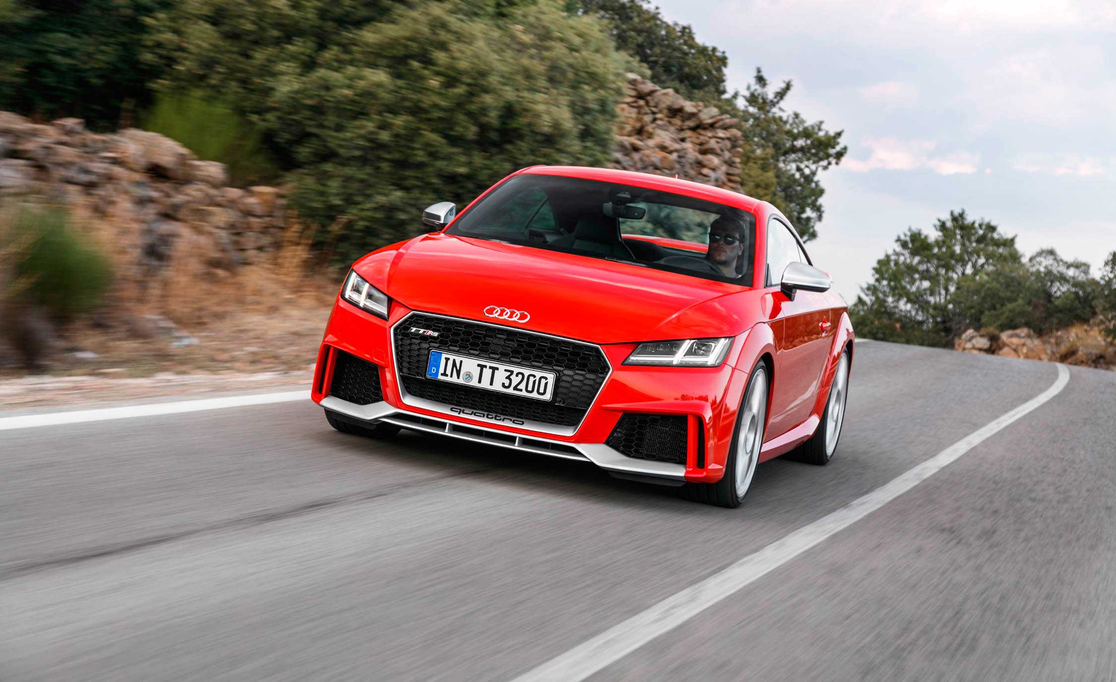Audi tt 2.0 tfsi quattro s tronic (10.2014 - 03.2019) - технические характеристики