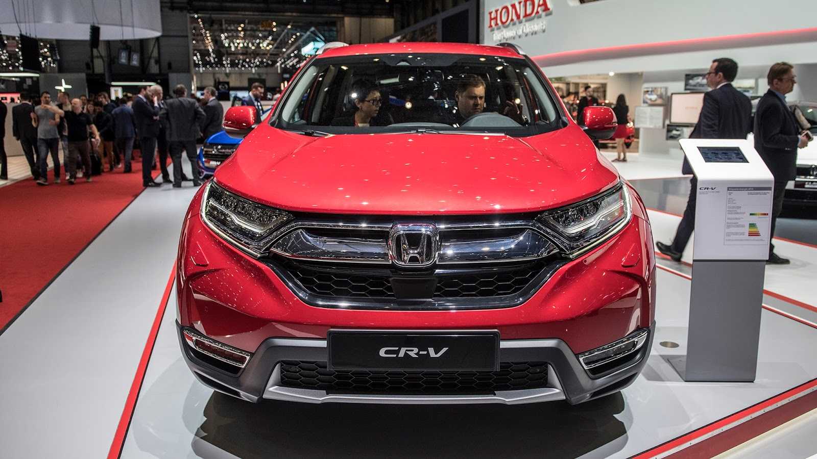 Honda cr-v 2020 года — динамичный кроссовер с турбомотором, полным приводом и усовершенствованной электроникой