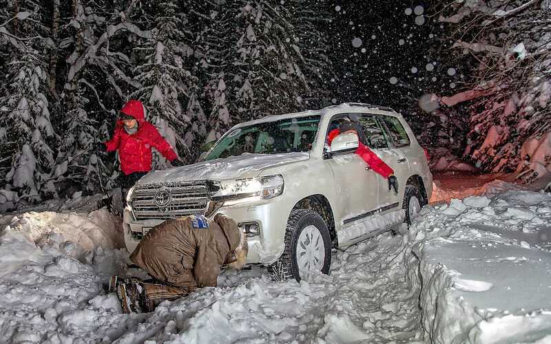 Вытащить застрявший автомобиль