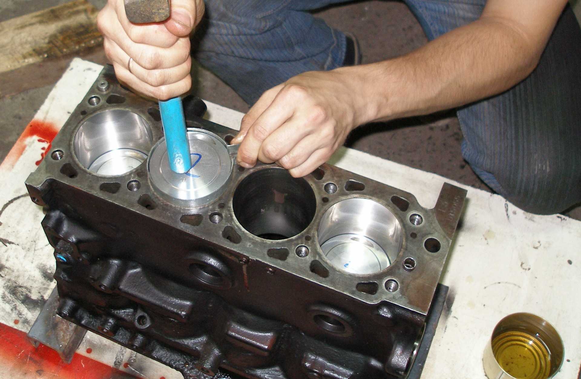 Как проводится капитальный ремонт двигателя, этапы работ