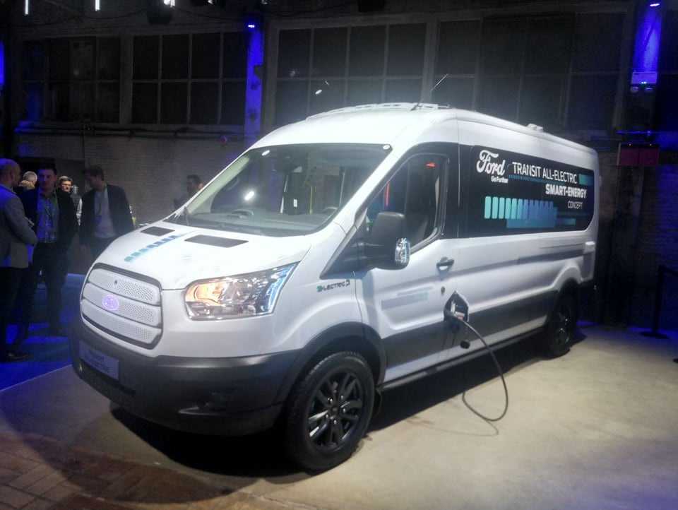 Ford e-transit 2022 — новый электрический фургон (350 км без подзарядки)