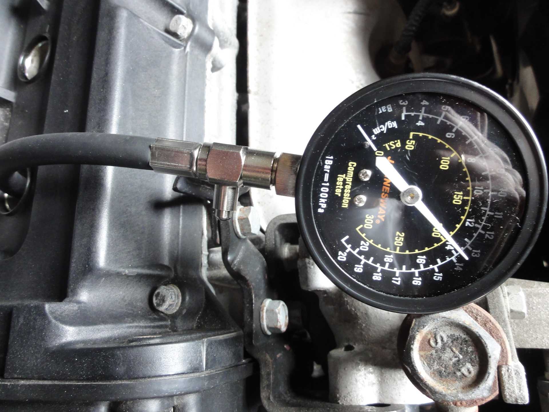 Для чего необходима проверка компрессии двигателя и когда она проводится