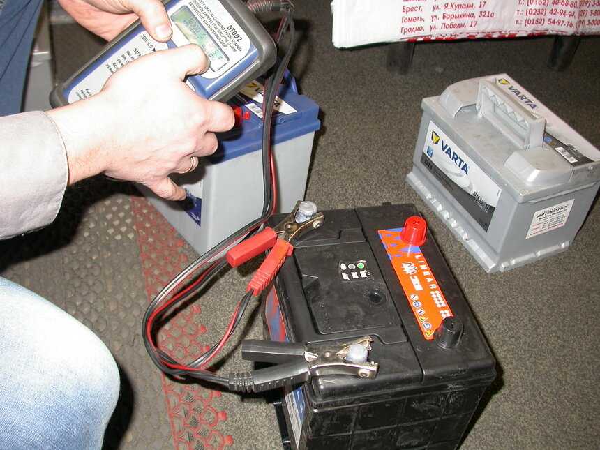 Правильная зарядка аккумулятора автомобиля при помощи зарядного устройства