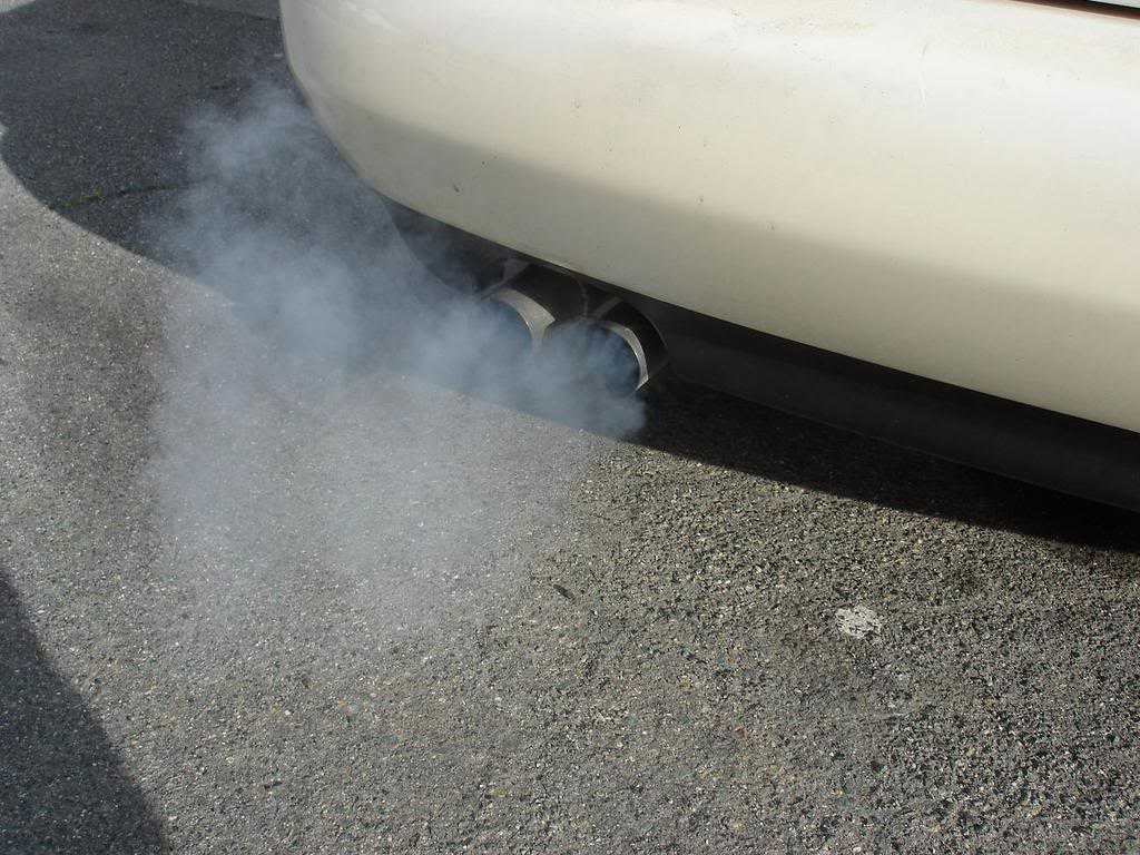 Почему дымит дизельный двигатель, как отличить белый дым от водяного пара