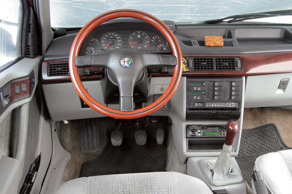 Alfa romeo 155 1996 — отзыв владельца