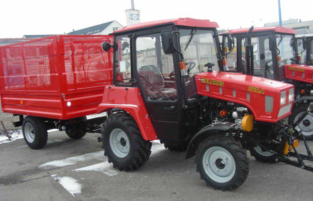 Малогабаритный трактор от белорусского производителя под названием МТЗ-320 можно встретить не только на полях и домашних огородах Спектр его работ очень широкий