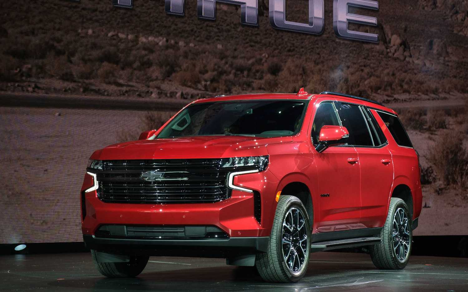 Chevrolet tahoe 2019 года: плюсы и минусы, цена, технические характеристики, тест-драйв