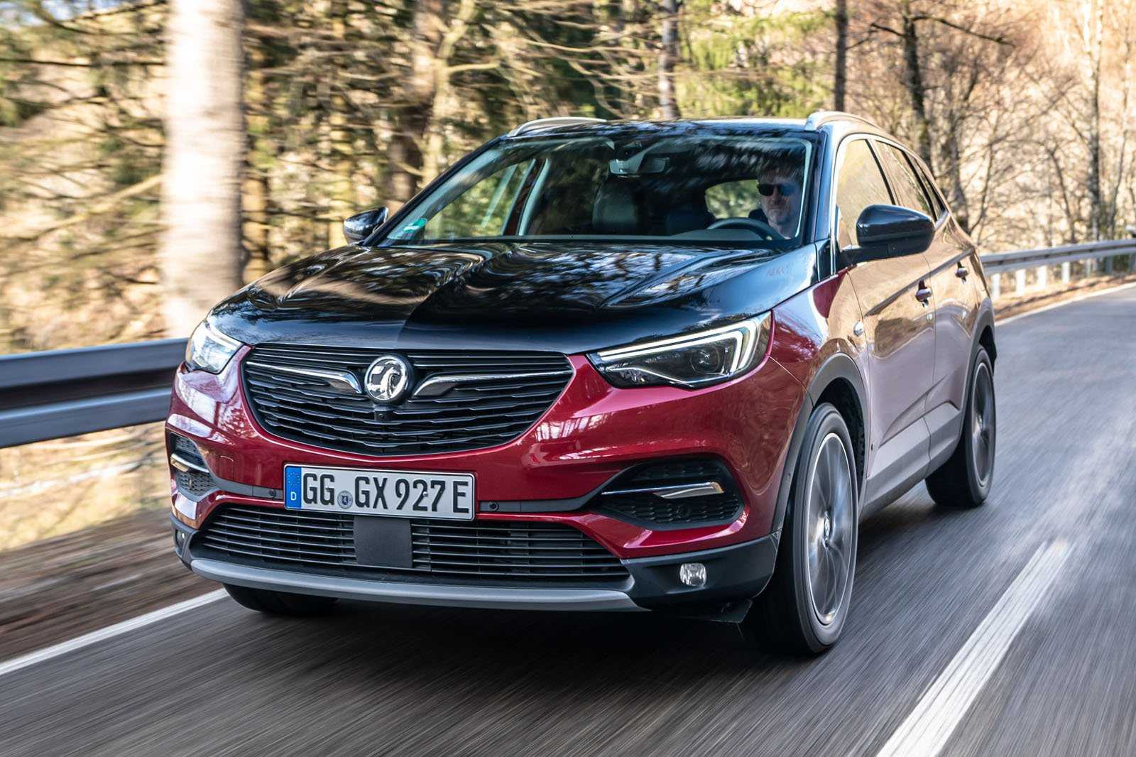 Opel grandland x hybrid4 2019 — гибридная вариация популярного кроссовера