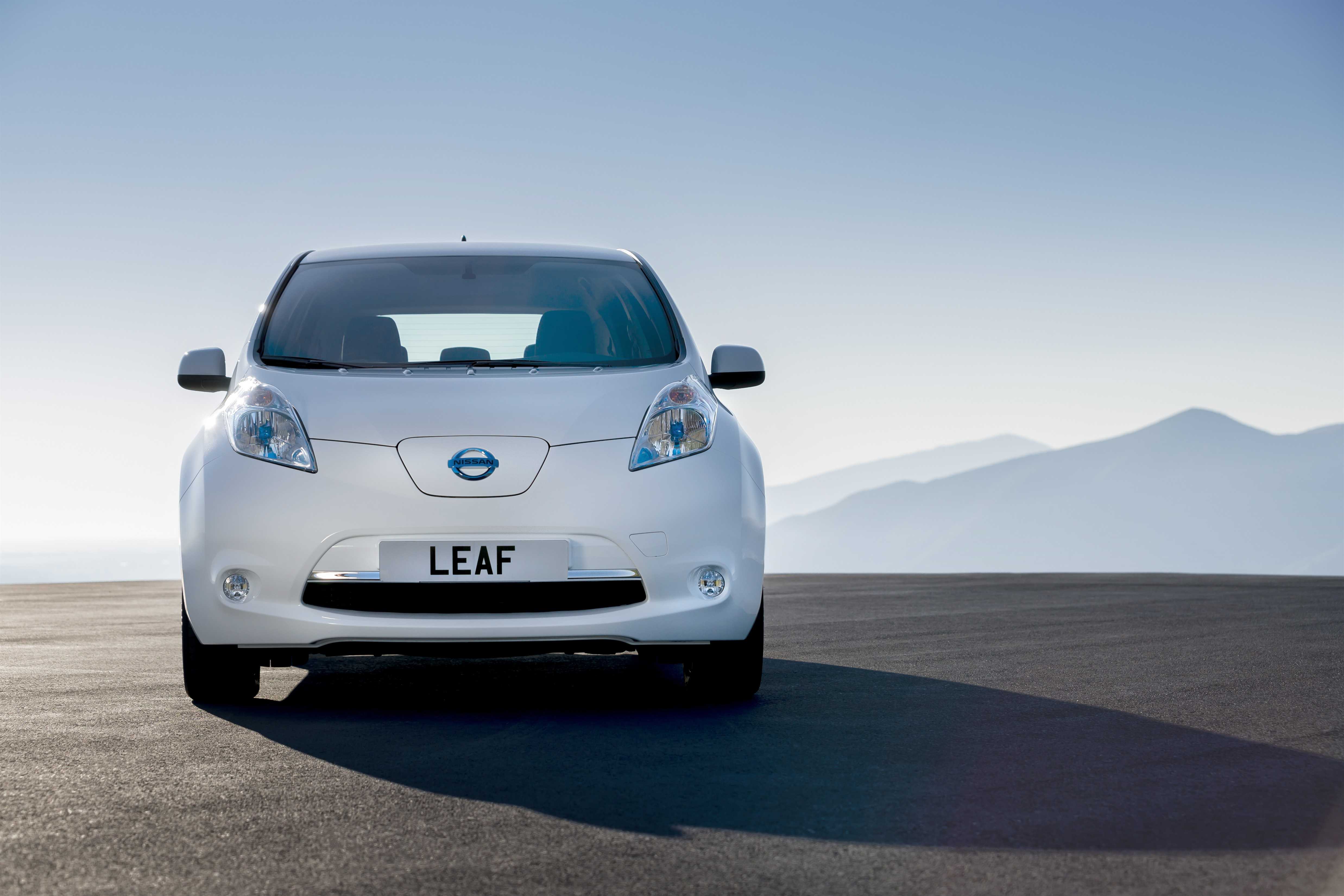 Nissan leaf (ниссан лиф 2010-2017) 1 поколение: первый электрический мировой бестселлер