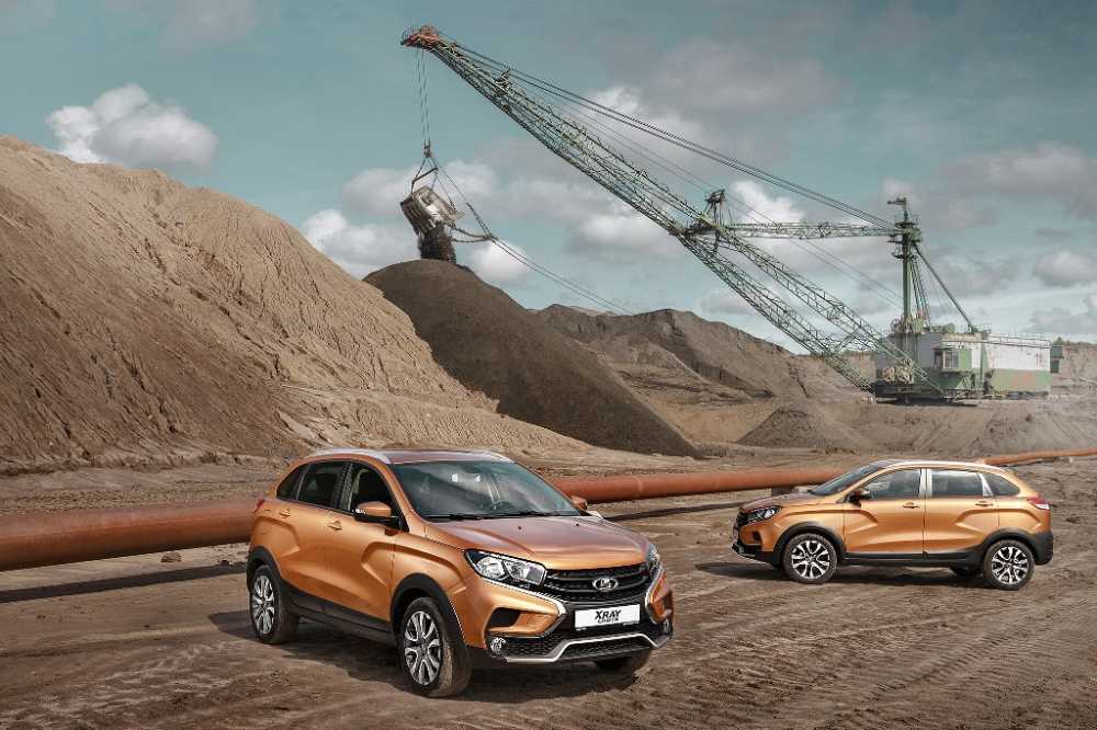 Lada xray  1.8 л 16-кл. (122 л.с.), 5амт / #club специальная серия / gab32-51-v50 / белый "ледниковый" (221) за 743 310 руб.  – 
                    официальный сайт lada