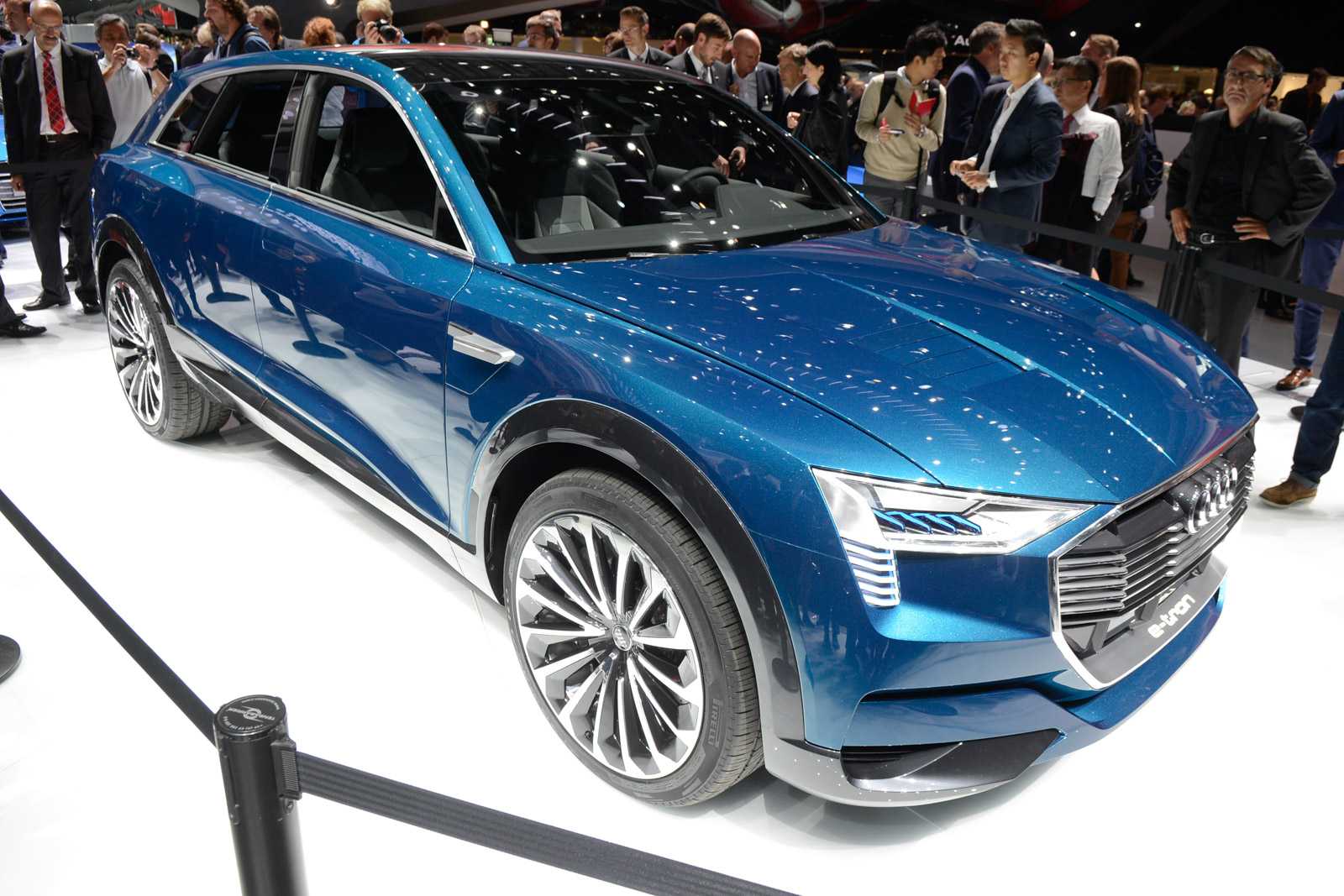Audi e-tron 2019 – новый электрокроссовер ауди с запасом хода 400 км