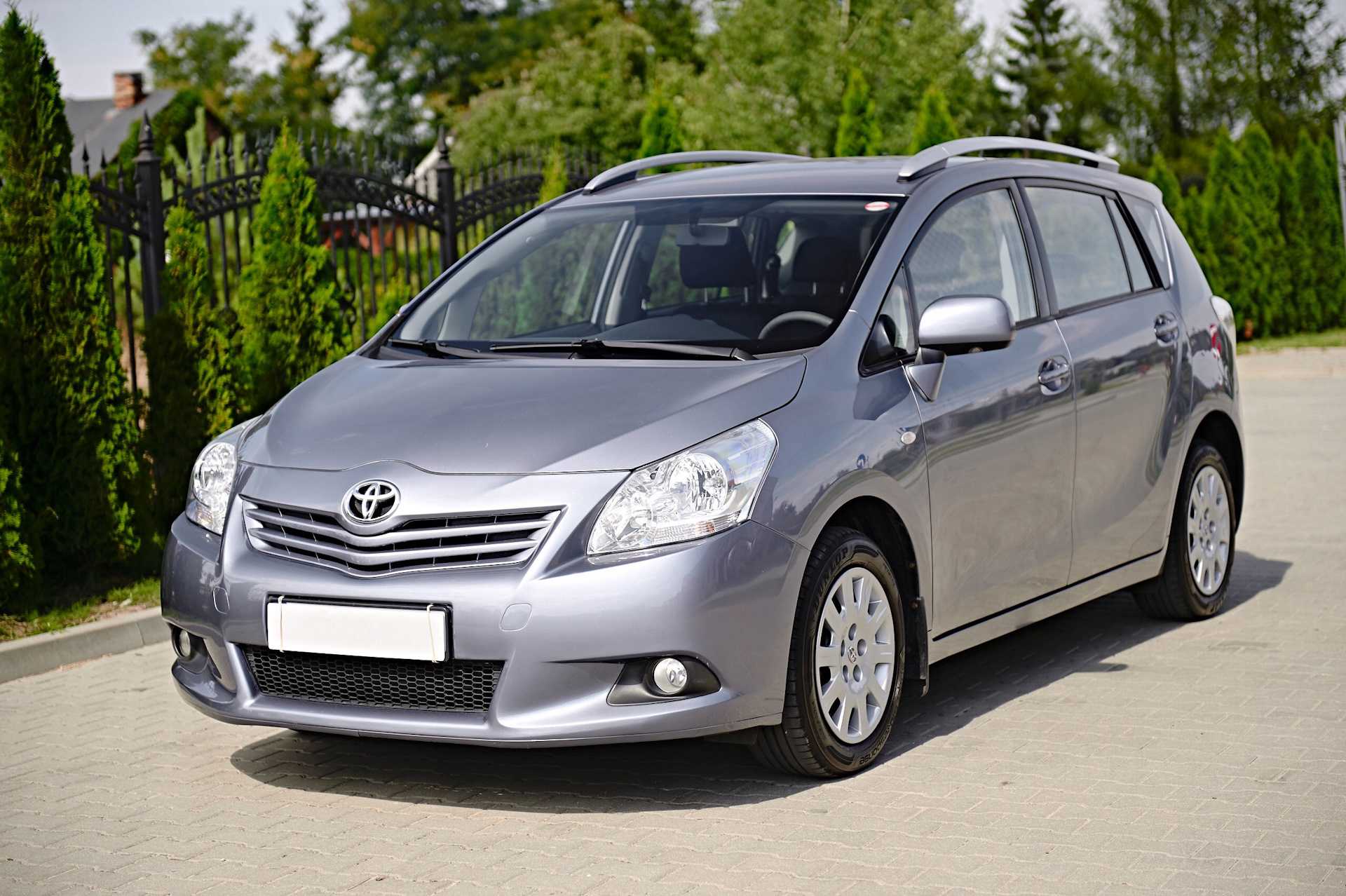 Toyota proace в двух версиях: verso и van
