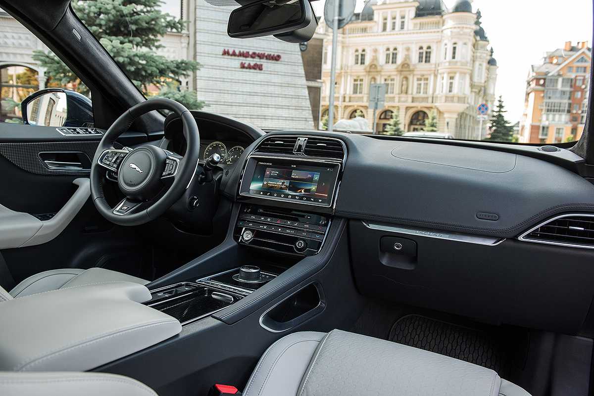 Jaguar f-pace 2021: фото, цена, комплектации, старт продаж в россии