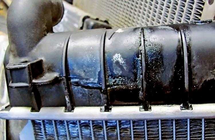 Как отремонтировать радиатор охлаждения двигателя: видео