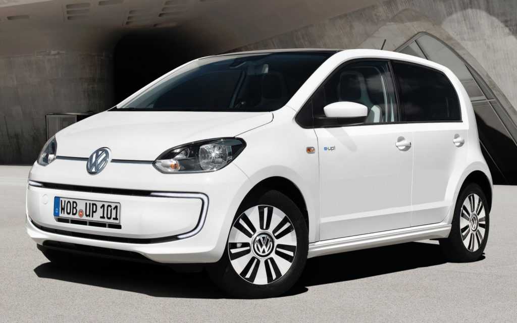 Volkswagen up! 2012, доброе время суток всем форумчанам, мкпп, bluemotion technology 2, расход 4, 5 литра по смешанному циклу, двигатель 55w/75лс